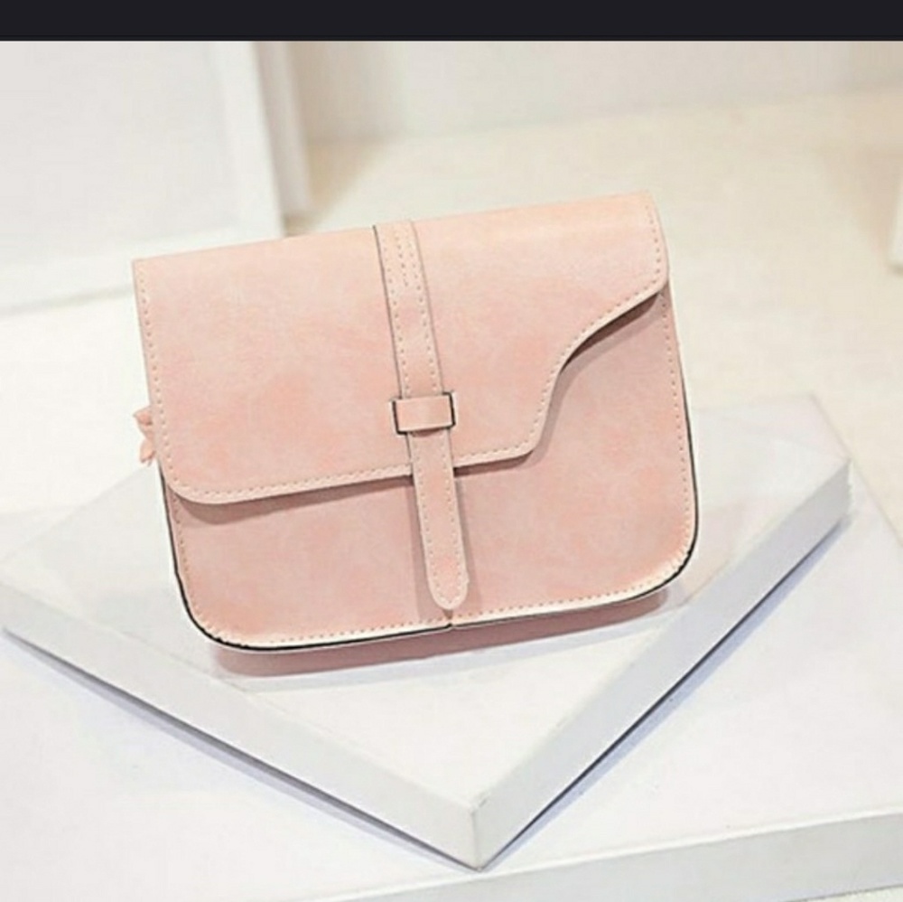 Back in stock! Adorable faux leather Peachy-pink - Picture 1 of 5